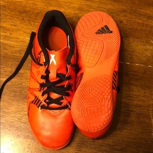 Boys indoor soccer cleats